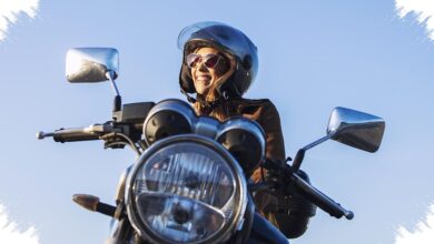 3 Perlindungan Kulit Saat Naik Motor, Jangan Biarkan Paparan Harian Jadi Kusam