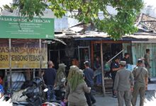 Surabaya Siapkan 2.700 Stan Gratis, Relokasi Pasar Tumpah Diuji Pembeli