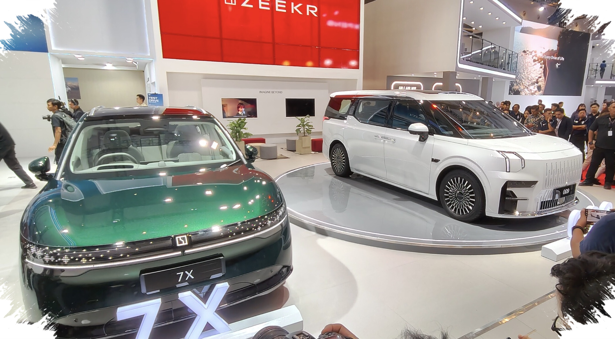 Zeekr 009 Disiapkan ke Indonesia, MPV Listrik Premium Bidik Kenyamanan