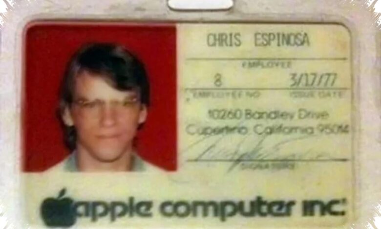 Saat iPhone Mendekati 20 Tahun, Chris Espinosa Sudah 50 Tahun Bekerja di Apple