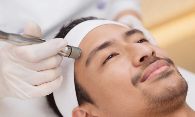 Skincare Mahal Tak Cukup, 3 Kebiasaan Dasar Ini Menentukan Kondisi Kulit Pria