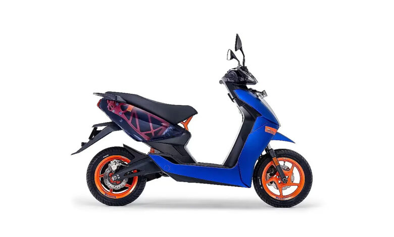 Harga Beda Tipis, Keeway Hypevolt-R Menang Tenaga atas Ather 450 Apex