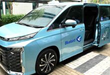 Kabin Senyap dan Lega, Bluebird Prime Zenix Hybrid Menantang Macet Jakarta