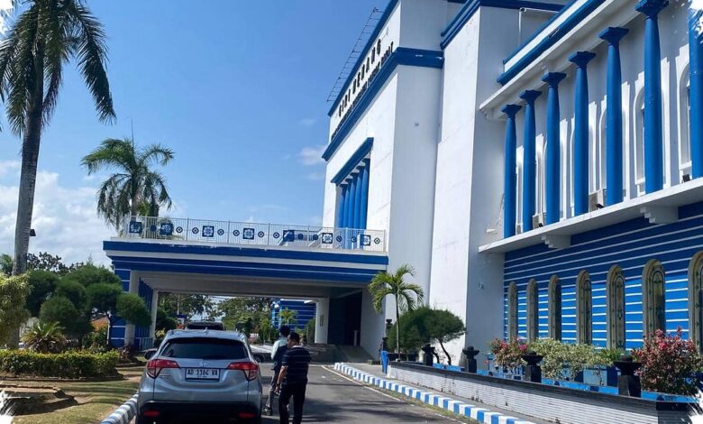4 Kendaraan Bupati Lombok Barat Bernilai Rp 1,28 Miliar, Alphard Menyerap Porsi Terbesar