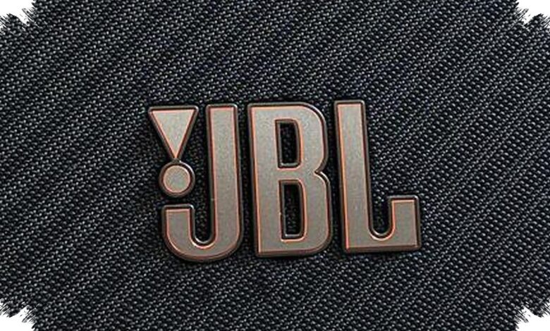 JBL Vienna Ubah Speaker Menjadi Layar Lirik 18,5 Inci untuk Ruangan
