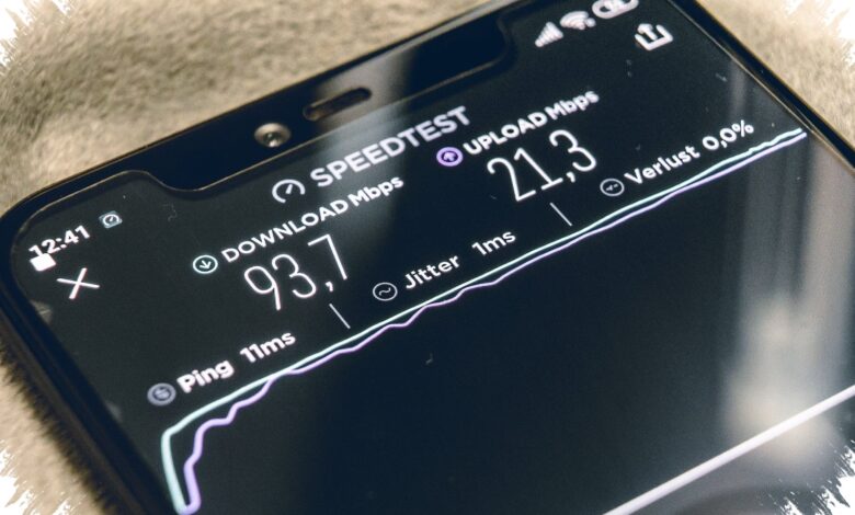 4 Benda di Rumah yang Diam-Diam Menghambat WiFi, Microwave hingga Cermin