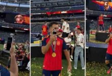 Kamera Honor Robot Phone Bergerak Sendiri di Pesta Juara Dunia Spanyol