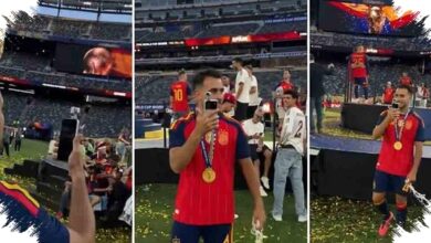 Kamera Honor Robot Phone Bergerak Sendiri di Pesta Juara Dunia Spanyol