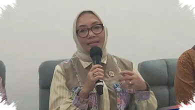 80% Anak Lebih Memilih Teman untuk Curhat, Keluarga Dinilai Harus Berbenah