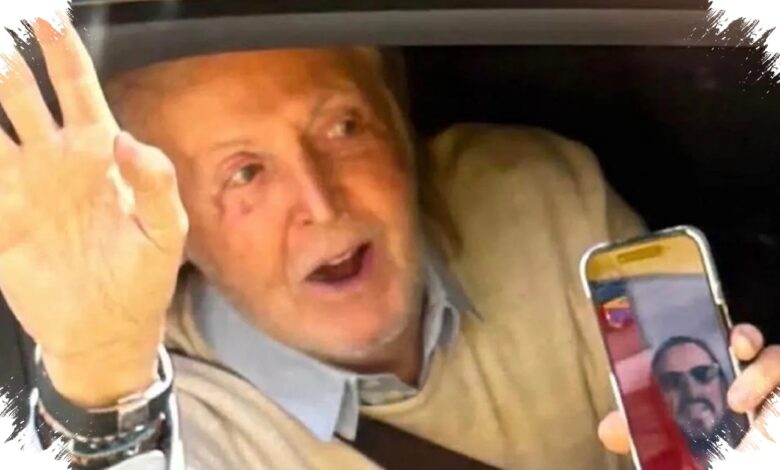Paul McCartney Tunjukkan Ringo Starr di FaceTime kepada Penumpang Bus di Liverpool