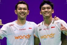Tanpa Menjajal Arena, Fajar/Fikri Tumbangkan Tuan Rumah dan Jaga Gelar China Open