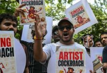 Kamp Dibongkar dan 70 Demonstran Ditahan, Partai Kecoak India Tetap Bertahan