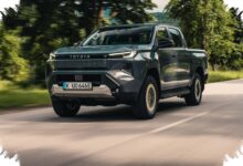 Hilux 2026 Membelah Pilihan Pikap, Torsi Diesel 500 Nm atau BEV Rp1,019 Miliar