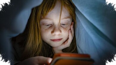 Anak Memegang Gadget Sendiri, Pendampingan Orang Tua Tetap Tak Bisa Ditawar